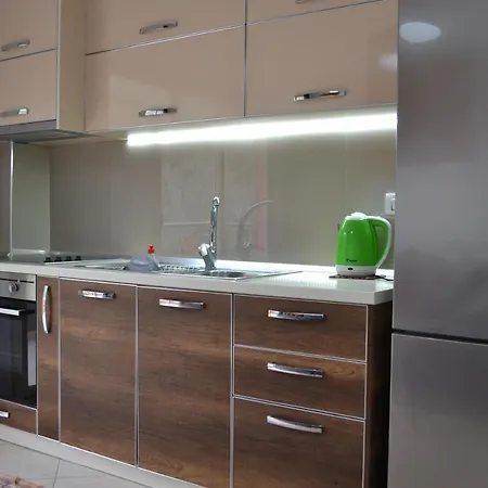 Flowers&green 2 Bedrooms Apartment&private Garage Appartement Vlorë