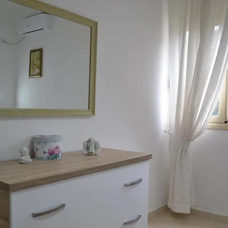 Flowers&green 2 Bedrooms Apartment&private Garage Appartement