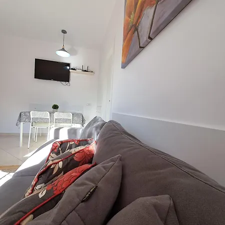 Flowers&green 2 Bedrooms Apartment&private Garage * Vlorë