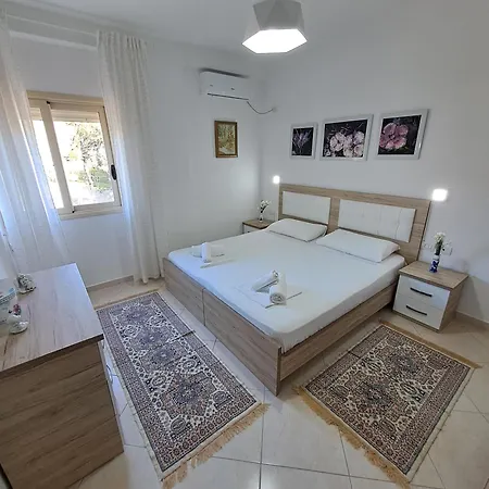 Flowers&green 2 Bedrooms Apartment&private Garage Appartement